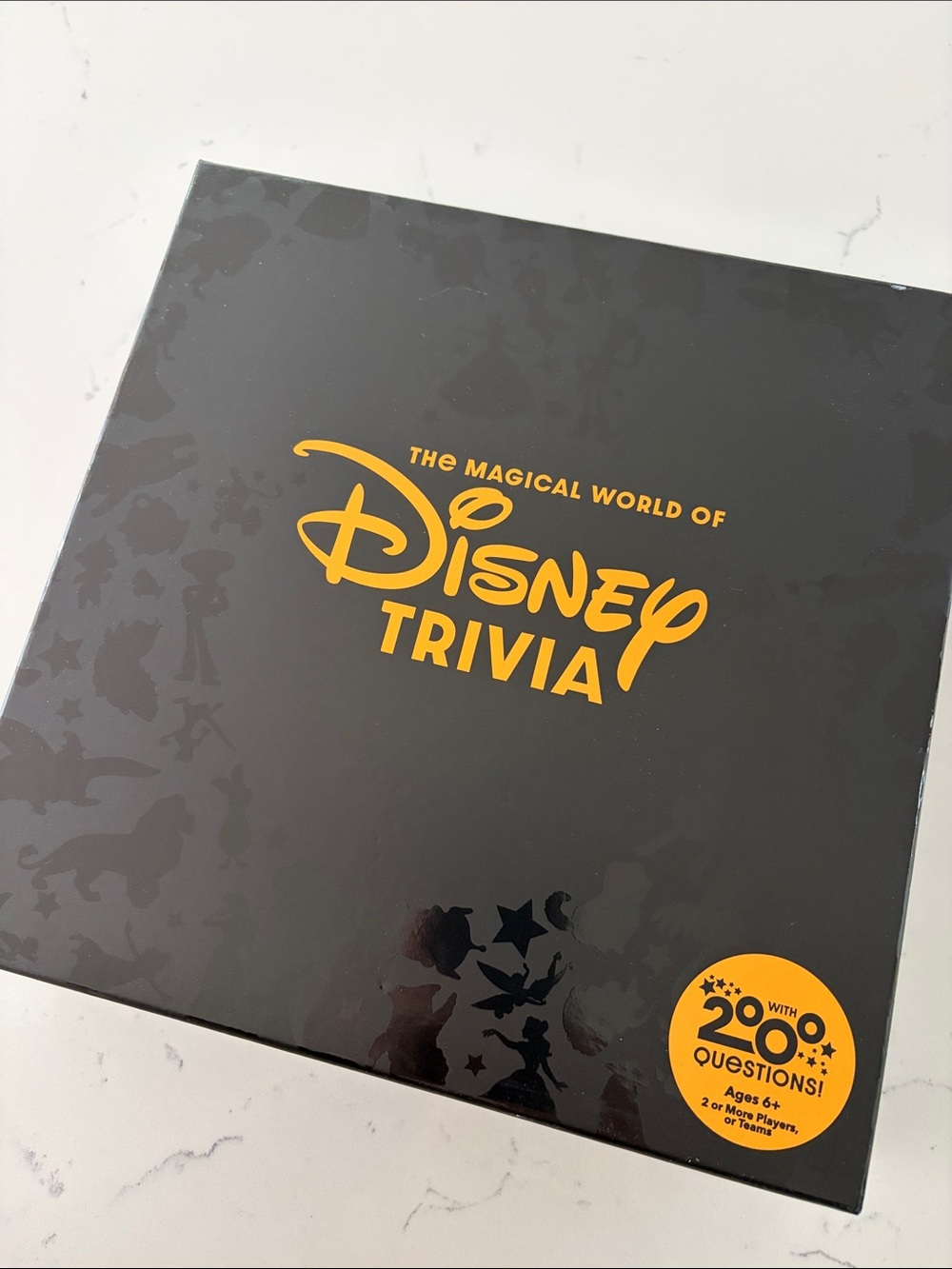 DISNEY TRIVIA Board Game! Perfect condition!